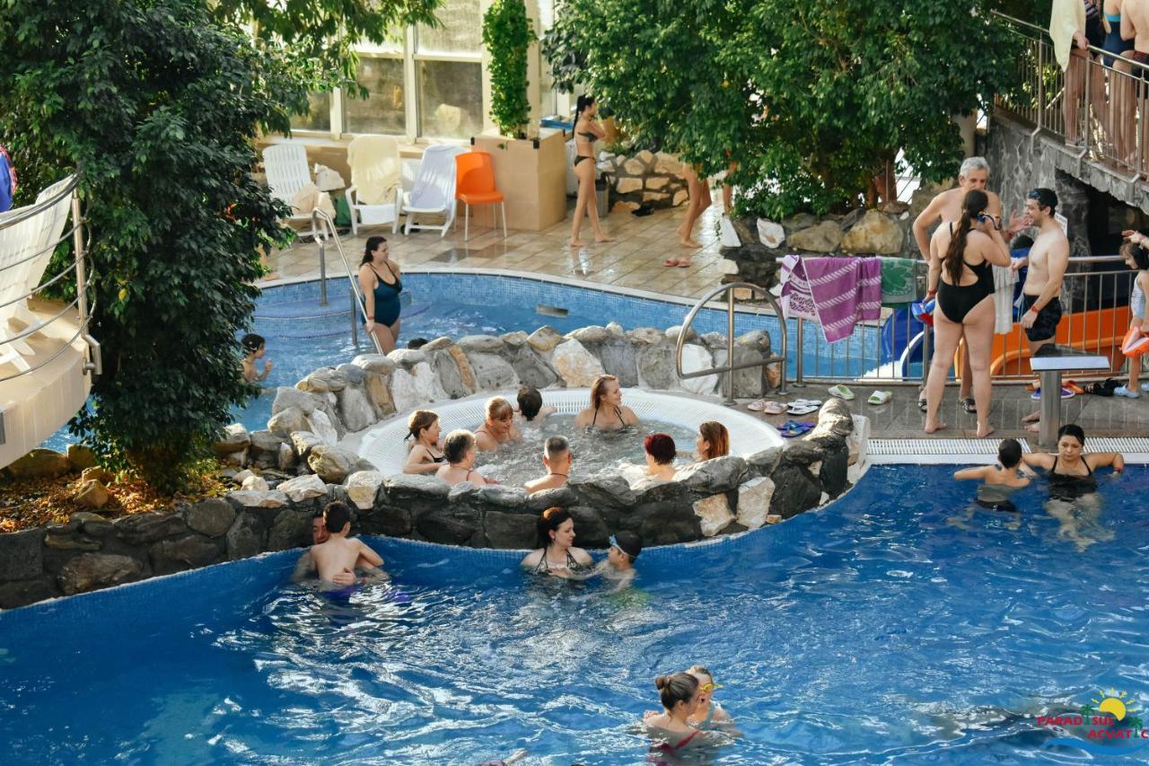 Hotel Alinalex - Paradisul Acvatic Braszów Zewnętrze zdjęcie